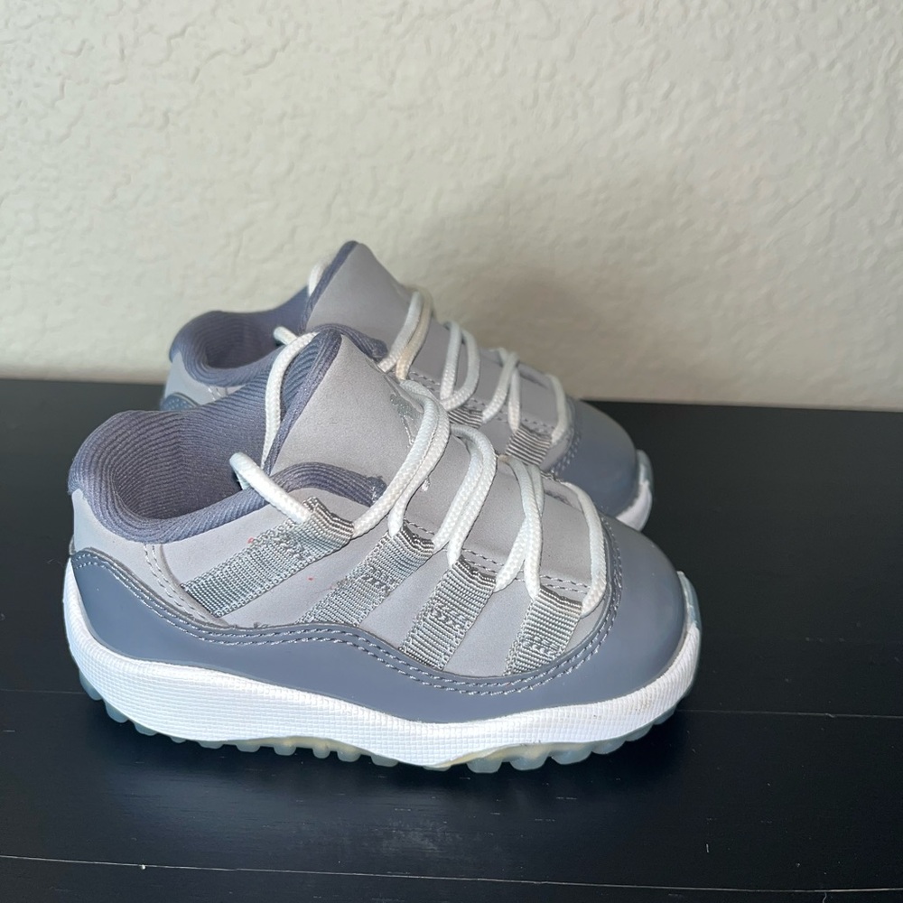 Air Jordan 11 Retro Low BT 'Cool Grey'